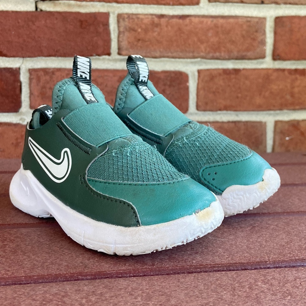 Nike Kids Green Slip-On Sneakers